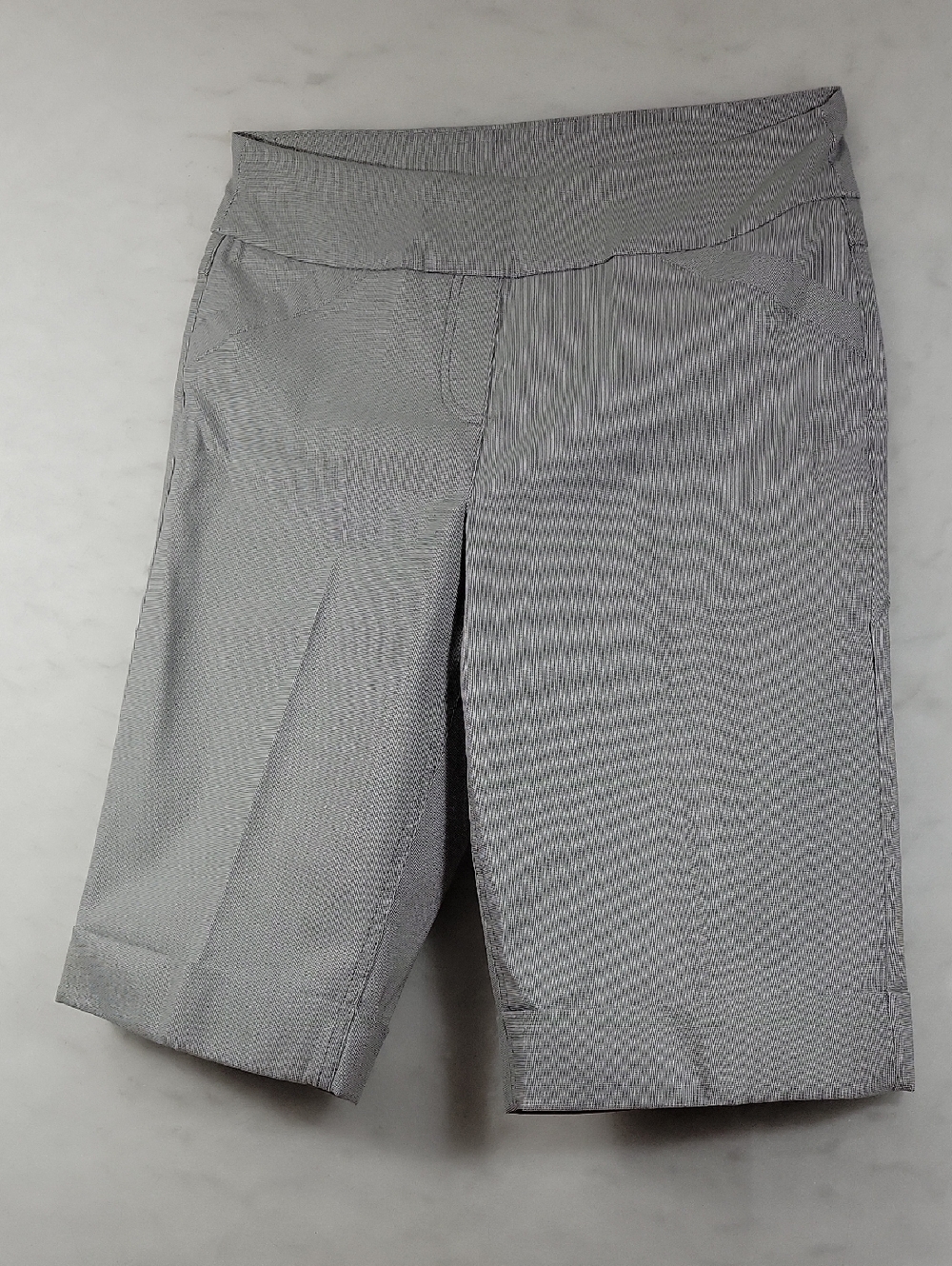 Westbound Women's Gray High-Waist  Shorts Size 8